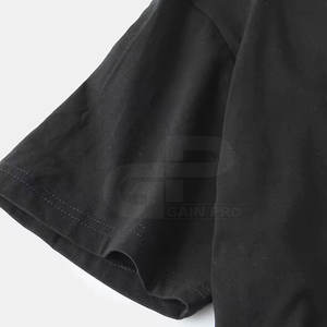 T-shirts tendance pour hommes, col rond, conçus pour un confort quotidien avec un tissu doux, une sensation légère et un style prêt pour la ville. - Product Image 4