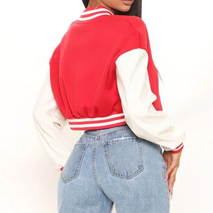 Veste d'université pour femmes avec logo design entièrement personnalisé Veste d'université pour femmes en tissu de laine de haute qualité - Product Image 4