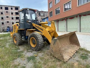 Фронтальный погрузчик <span class=keywords><strong>LIUGONG</strong></span> 835 с дизельным двигателем Cummins, ковш 3,0 м³, грузоподъемность 16500 кг, средний колесный погрузчик для землеройных работ - Product Image 4