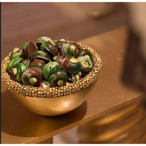 Tazón de chocolate de aluminio con acabado dorado desechable para fiesta, decoración de boda, forma de tazón dulce ecológico personalizable al por mayor - Product Image 5