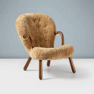Fauteuil design haut de gamme, style Mid-Century Modern, fait main, en peau de mouton capitonnée, durable, pour salon, appartement et hôtel - Product Image 2