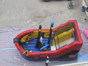 Château gonflable pirate avec toboggan pour location commerciale lors de fêtes - Product Image 1