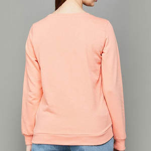 เสื้อสเวตเชิ้ตผ้าเทอร์รี่สำหรับผู้หญิง ผ้าฝ้าย 100% สำหรับฤดูหนาว สไตล์สตรีทแวร์สุดฮิต แขนยาว ปรับแต่งได้ตามต้องการ พร้อมโลโก้ด้านหน้า - Product Image 2