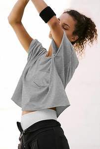 Nueva moda de verano, camiseta recortada con cuello redondo y gráfico 3D suelto para mujer con logotipo personalizado - Product Image 3