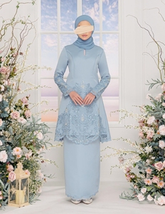 Baju Kurung en Chiffon Brodé Bleu Clair SIPO, Grande Taille, avec Fermeture Éclair Cachée à l'Avant, Perles, Paillettes, Motif Dart, Dentelle Simple, Kebaya - Product Image 2