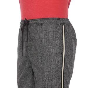 กางเกงขาสั้นผู้ชายแบบเชือกผูกกางเกงขาสั้นผ้าสำหรับผู้ชายกางเกงขาสั้นลำลองแบบเชือกสั้นออกแบบโลโก้ได้ตามต้องการ - Product Image 4