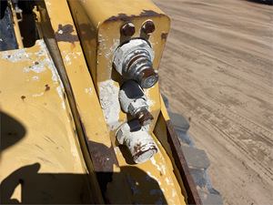 Best Selling 2015 CATERPILLAR 272D Loader Skid Steer EPA Wheeled Skid Steer with Diesel Engine Fully Hydraulic Control - Product Image 6