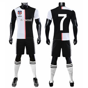 Uniforme de football personnalisé par sublimation à bas quantité minimale de commande bon marché en tissu de polyester de haute qualité uniforme de football - Product Image 1