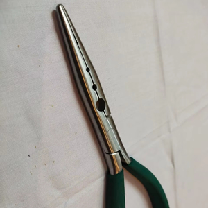 Agarre de goma para pesca con mosca, herramientas de soporte de aguja de pesca de acero inoxidable, removedor de anzuelos de pesca con mosca, Clampby Sigal Medco - Product Image 1