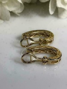 Pendientes de Aro con Cierre Omega de Plata de Ley 925 con Diamante Moissanita de Corte Redondo de 2 Quilates, Regalo Vintage para Mujer, Diamante Tishya - Product Image 5