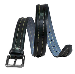 Cinturón de Cuero Negro Repujado Hecho a Mano para Hombre, Diseño Premium con Borde de Pluma, Cuero Genuino de Grano Completo, Artesanía Duradera - Product Image 2