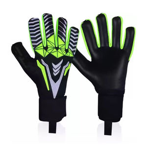 Guantes de fútbol de portero de látex para deportes al aire libre de la mejor calidad, transpirables con hebilla, características antideslizantes y anticaída - Product Image 2
