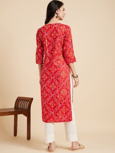 Nouvelle collection : Kurta élégante à manches longues en coton 100% avec imprimé Bandhani et broderies, style Salwar, idéale pour les fêtes, tenue indienne. - Product Image 2