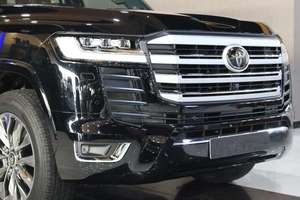 ใหม่/มือสอง ปี 2022 สำหรับ TOYOTA Land Cruiser 300 VXR SUV เกียร์อัตโนมัติ ขับเคลื่อน 4 ล้อ สีดำ ตัวเลือกเสริม ไฟ LED ระบบแก๊ส - Product Image 3