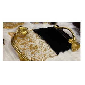 Plateau de service exclusif en résine à motif de feuilles de luxe vintage Assiettes à dessert à café avec poignée en bois décoratives - Product Image 1