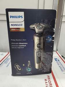 Afeitadora Húmeda y Seca PhiIips Norelco S9000 Prestige SP9886/89 - Product Image 3