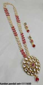 Round Stylish Kundan&<b>Drop</b> Traditional Gold Plated Pendent <b>Necklace</b> Set Matching Earring With Motipearl Chain Pendent NecklaceSet - Product Image 3