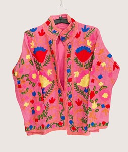 เสื้อคลุมผ้าฝ้ายลายปักดอกไม้สไตล์โบฮีเมียนสีชมพู  แบบซูซานี  รักษ์โลก  คอทรงโอ แขนยาว  ไซส์ใหญ่ สำหรับผู้หญิง - Product Image 3