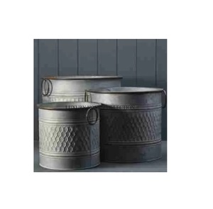 Tina de planta de jardín galvanizada elegante con un acabado brillante texturizado para mejorar la estética del patio del hogar o del patio trasero - Product Image 6