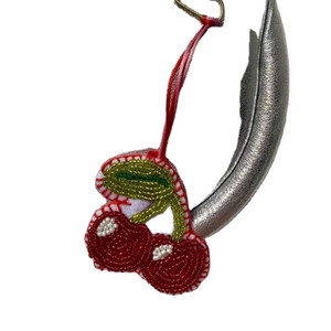 Porte-clés classique unique avec broderie à la main, motif de poisson perlé, porte-clés brodé sur mesure en provenance d'Inde - Product Image 2