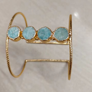 Brazalete de brazo abierto chapado en oro ajustable para mujer, diseño de flores con brazalete de media luna, joyería de moda - Product Image 1