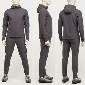 Ensemble de survêtement gris anthracite pour homme avec veste à capuche zippée et pantalon assorti, style streetwear décontracté - Product Image 1