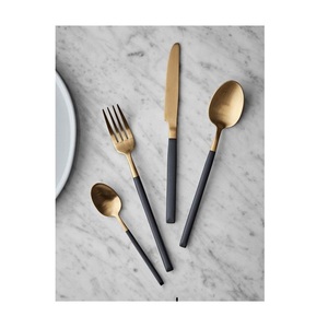 Ensemble de couverts classique en acier inoxydable pour les repas traditionnels, les dîners de fête et les réunions de famille à la maison ou les fêtes - Product Image 1