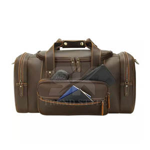 Sac de voyage en cuir minimaliste avec finition lisse et attrait intemporel Sac de voyage en cuir artisanal - Product Image 3