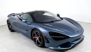 McLaren 750S Coupe ปี 2025 สภาพใหม่เอี่ยม มือสอง เครื่องยนต์ 4.0L Twin-Turbo V8 เกียร์อัตโนมัติ พวงมาลัยซ้าย สีเข้ม ล้อแม็ก R19 น้ำหนักเบา ซูเปอร์คาร์สมรรถนะสูง - Product Image 4