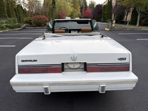 ใช้ปี 1983 สำหรับรถ LeBaron Base 2 ประตู เปิดประทุน พวงมาลัยซ้าย ภายในสีเข้ม เบาะหนัง ยาง R20 - Product Image 4