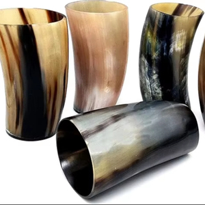Vaso de cuerno de buey de búfalo de lujo, auténtico vaso de chupito vikingo medieval con base de madera, estilo de amor náutico HF CRAFTS - Product Image 1