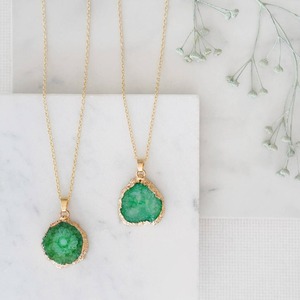 Collar de Cadena con Eslabones Chapados en Oro, Ecológico, Hecho a Mano, con Colgante de Piedra de Ágata, Diamantes y Perlas, Ideal para Fiestas, Estilo Indio - Product Image 6