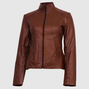Veste en cuir véritable pour femmes construite avec une coupe propre et un toucher de qualité offrant un style universel pour chaque type de veste - Product Image 6