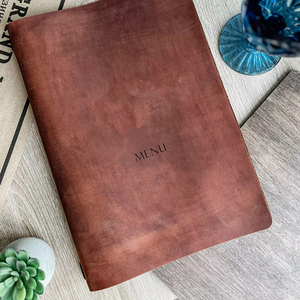 Relieve A4 con soporte central Menú Carpeta de restaurante de hotel de marca Carpeta Cubierta personalizada - Product Image 1