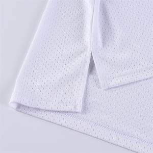 Camiseta Deportiva de Baloncesto con Diseño de Conejo de Halloween, Estilo Película Espacial, Color Blanco - Product Image 5