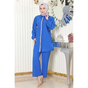 Ensemble deux pièces décontracté avec détails en pierre bleue, col rond, manches longues, tenue midi, tissu 100% polyester, tailles XL 2XL disponibles - Product Image 1