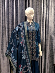 Venta al por mayor de seda Gaji suave con algodón completo interior suelto ajuste formal rayón para graduación o ocasiones en la playa - Product Image 3