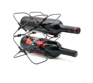 Porta Botellas de Vino Metálico para Exteriores, Organizador para 4 Botellas con Práctico Asa, Hecho a Mano y Personalizable - Product Image 2