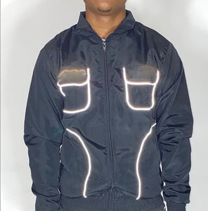 ชุดกางเกงขาสั้น2ชิ้นสะท้อนแสงสำหรับผู้ชายแนวสตรีทฤดูร้อนพร้อมคุณสมบัติแห้งเร็วและวัสดุโพลีเอสเตอร์/ คอตตอน/ไนลอน - Product Image 4