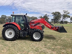 Tractor de Ruedas Massey Ferguson Mf 1204 de 130 HP, Tractor Agrícola Usado en Buen Estado con Motor Principal, Bomba de Engranajes y Caja de Cambios - Product Image 6