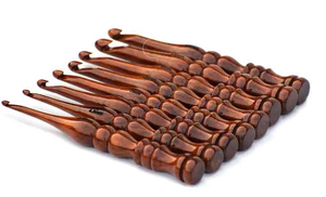 Juego de ganchos de ganchillo de madera de alta calidad hechos a mano modernos más vendidos agarre cómodo, diseño de madera natural - Product Image 6