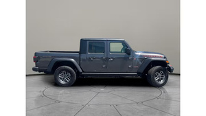Jeep Gladiator Mojave 2024 Usado en Excelentes Condiciones - Product Image 4