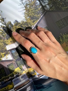 Bague de cocktail bohème élégante et stylée en argent sterling 925 avec turquoise, faite à la main, cadeau de fiançailles, mariages, fêtes, lèvres ovales bleues - Product Image 2