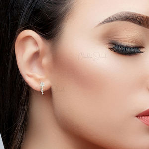 Pendientes de Diamantes Blancos de 0.65 Quilates con Engaste de Puntas, Motivo Floral en Oro Amarillo Fino de 18k, Vendedor Verificado - Product Image 5