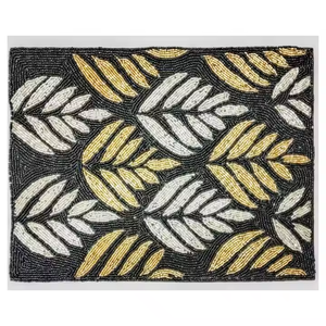 Napperons de perles faits à la main chemin de table napperon brodé 16x14 pouces napperon à thème floral à prix abordable perlé - Product Image 6