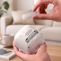 Jam Alarm Digital Huayang 6005 dengan Tampilan Suhu Layar LCD Besar Jam Meja Mini Bertenaga Baterai untuk Kamar Tidur di Samping Tempat Tidur.