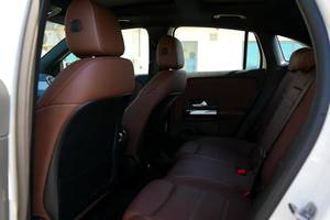 Mercedes-Benz EQA 260 Usata 2025, SUV 5 Posti, Automatica, Sedili Elettrici con Aria Condizionata |   Pronto per l'esportazione - Product Image 4