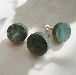 ลูกบิดทรงลูกบาศก์ทำจากเรซินใหม่2025ลูกบิดตกแต่งที่ทันสมัยคุณภาพดีที่สุดจากอินเดีย - Product Image 3