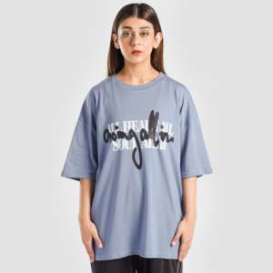 เสื้อยืดผู้ชายทรงเข้ารูป StreetLine สีฟ้าอ่อน ผ้าเจอร์ซีย์ 280 กรัม ดีไซน์ทันสมัย ป้ายโลโก้แบบกำหนดเอง น้ำหนักเบา - Product Image 2