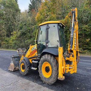 รถตักล้อยาง JCB แบบดีเซล ตีนตะขาบ สีเหลือง ชิ้นส่วนเครื่องยนต์หลัก ความจุ 6 ตัน - Product Image 1